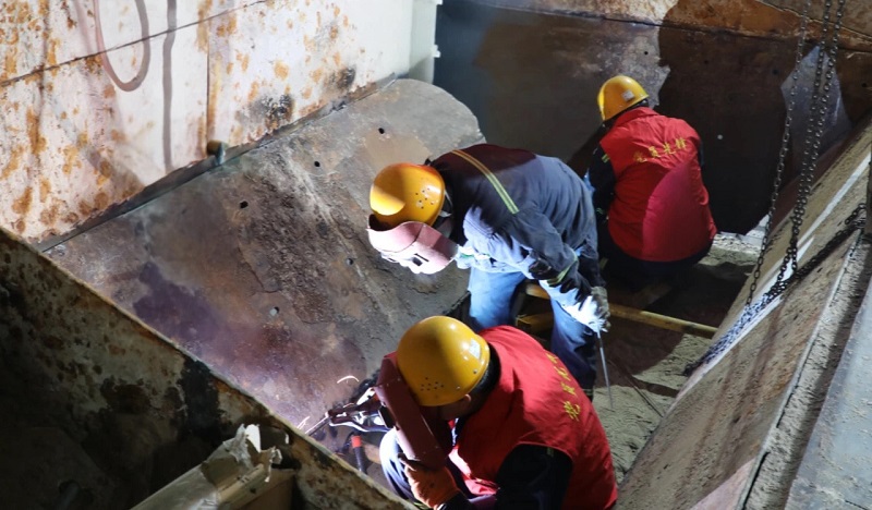 富平公司：“黨員突擊隊(duì)”領(lǐng)跑檢修主戰(zhàn)場