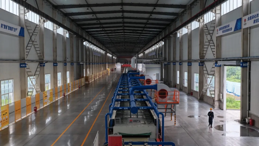 龍門綠碳：嚴(yán)守安全底線 筑牢生產(chǎn)防線