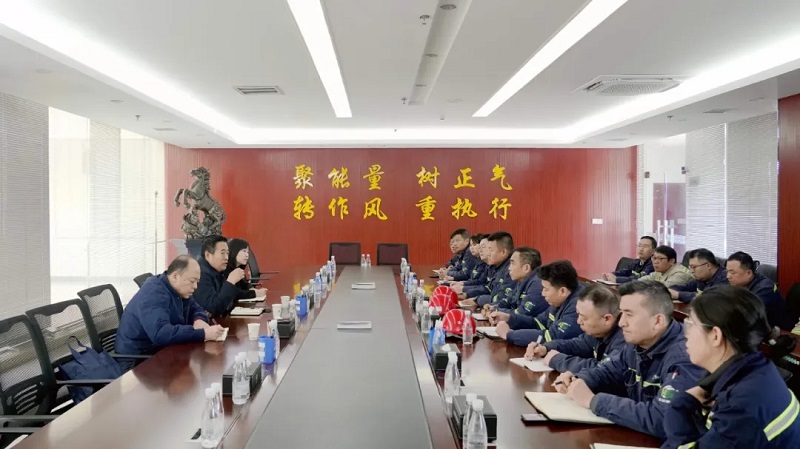 一線聽心聲 破題促發(fā)展——周紅到富平公司開展專題調研座談